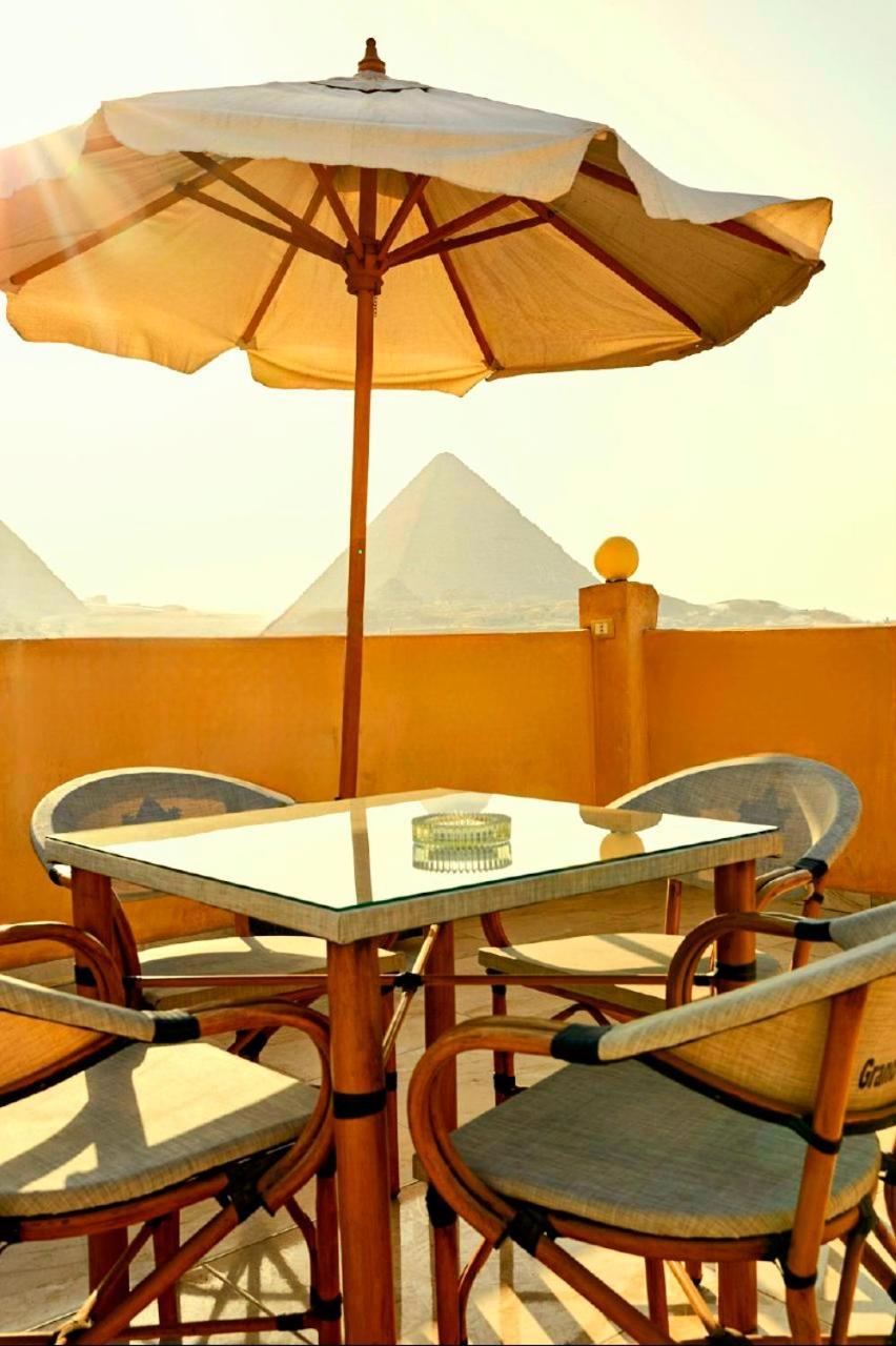 Grand Golden Pyramids View Hotel Kafrat al Jabal Bagian luar foto