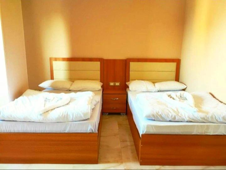 Grand Golden Pyramids View Hotel Kafrat al Jabal Bagian luar foto