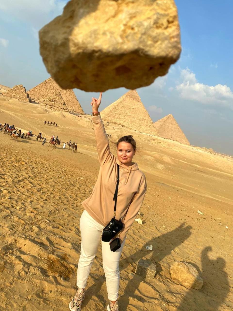 Grand Golden Pyramids View Hotel Kafrat al Jabal Bagian luar foto