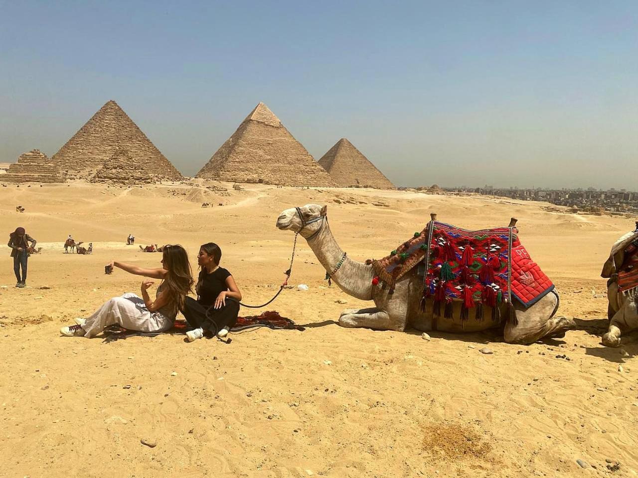 Grand Golden Pyramids View Hotel Kafrat al Jabal Bagian luar foto